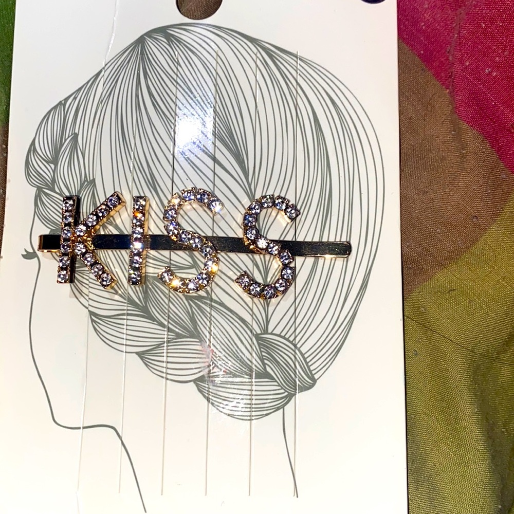 New hair pin